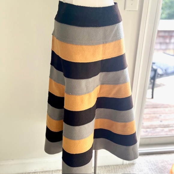 Vintage Anne Klein NY 100% Wool Stripe Flared Skirt Size 14 - Picture 4 of 6